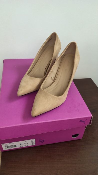 Pantofi cu toc Reserved, marime 38.5