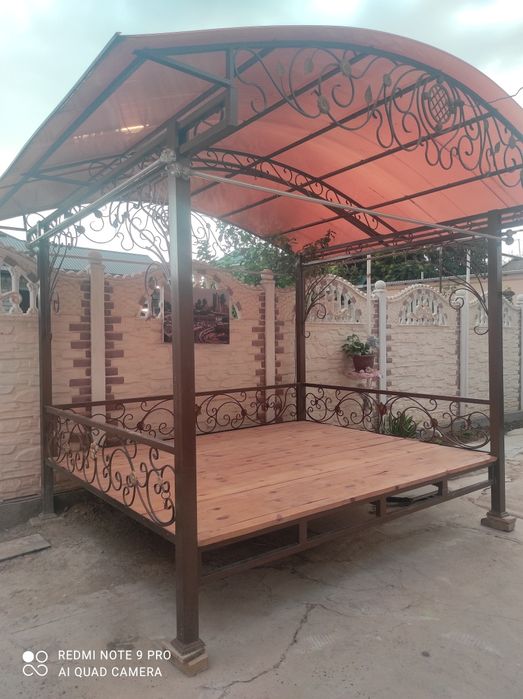 Продам топчан. Уют для вашего двора.