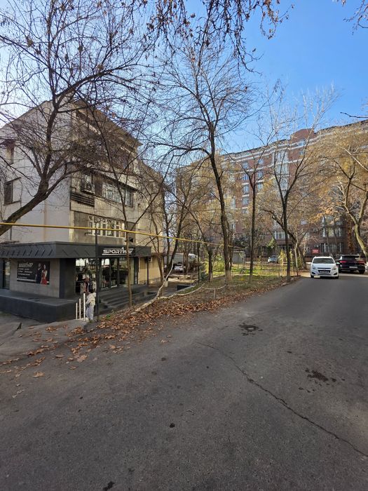 Аренда офис. 83м2. Метро Айбек