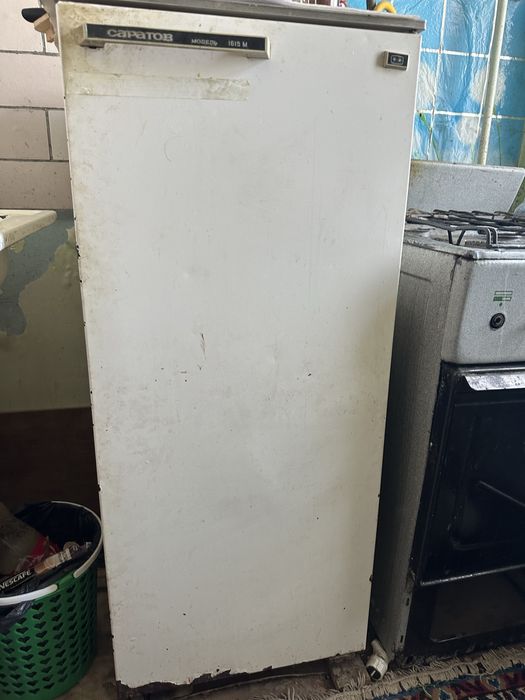 Xaladilnik sotiladi.