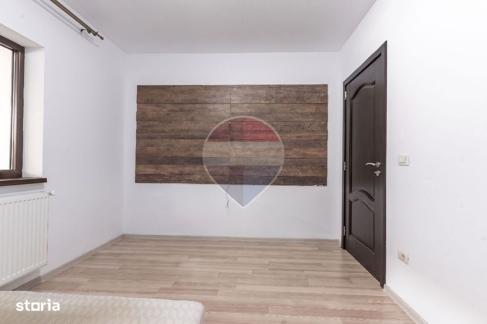 Apartament cu 3 camere, grădină proprie+loc de parcare- Str. Luminii