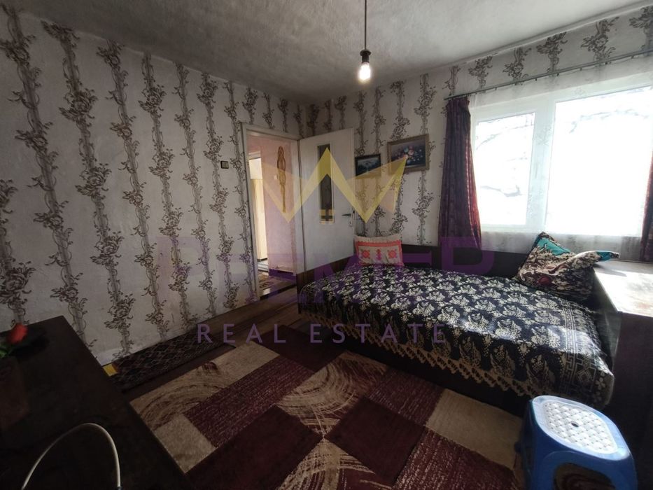 Къща в Добрич, област-с.Спасово площ 94 цена 27500