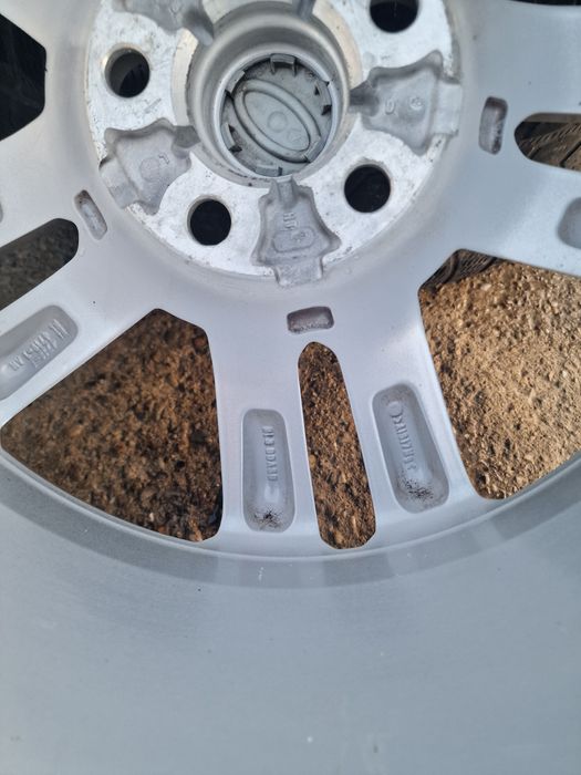 Jante aluminiu Land Rover Freelander 2 cu cauciucuri 235/65/17 iarna