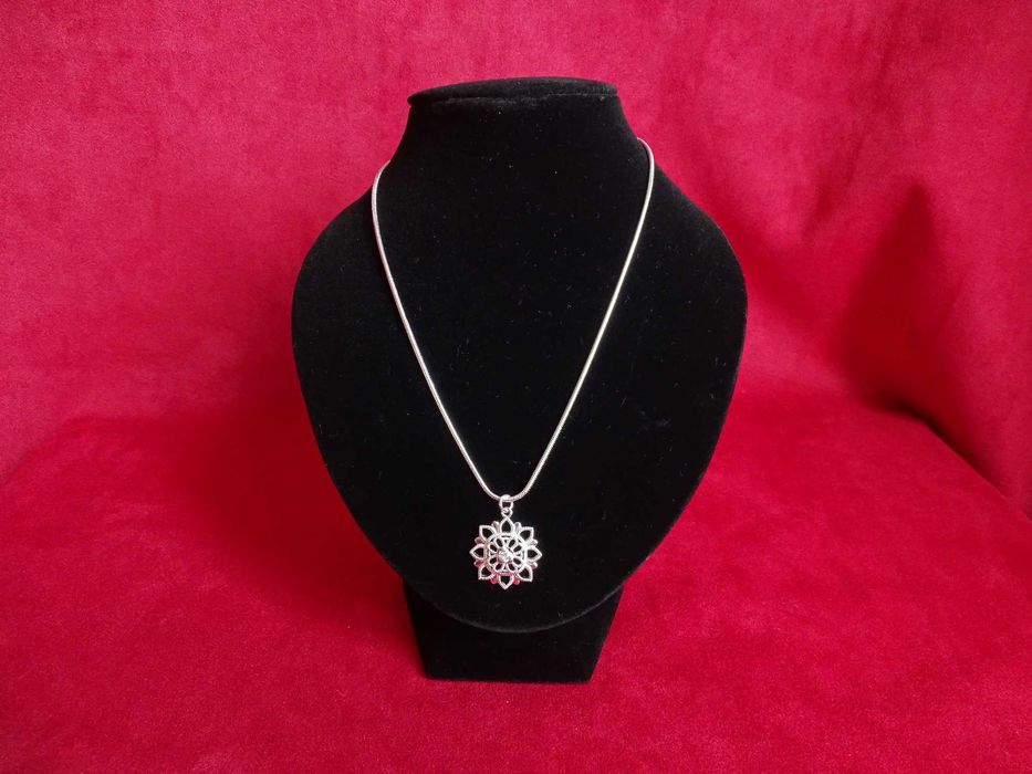 Посребрени бижута