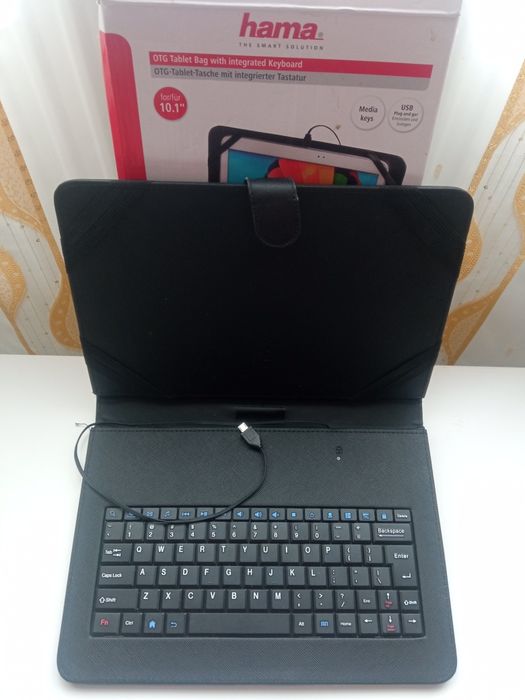 Husa pentru tableta cu tastatura Hama