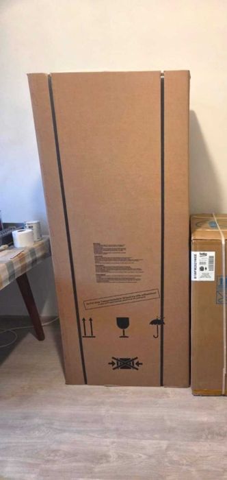 Нов хладилник с фризер LIEBHER