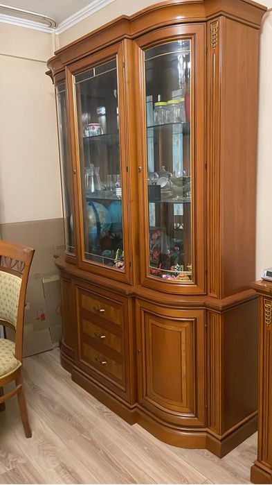 Продам комплект мебели в гостиную