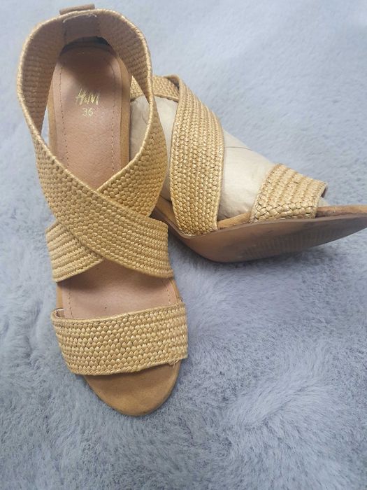 Sandale H&M, maro/bej, numarul 36