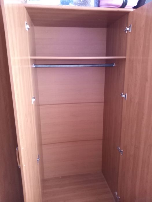 Продаю шкаф для одежды
