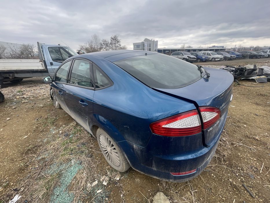 Ford Mondeo на части