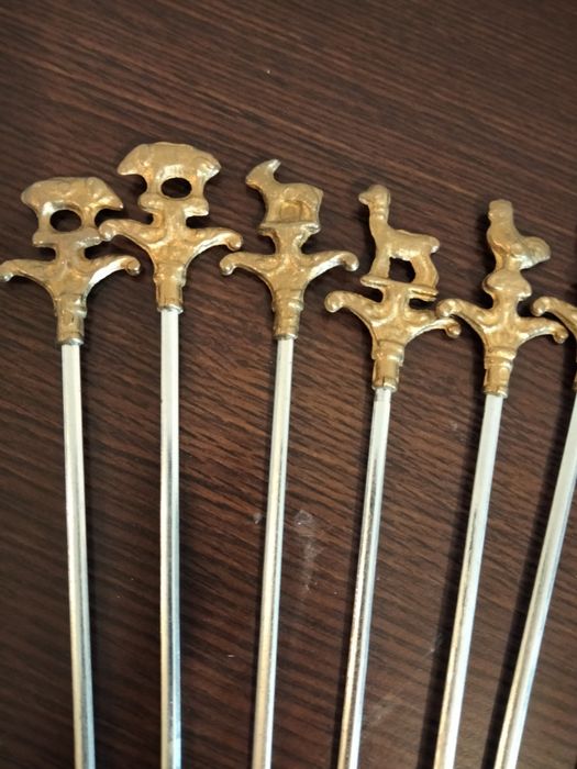 Frigărui, mâner bronz