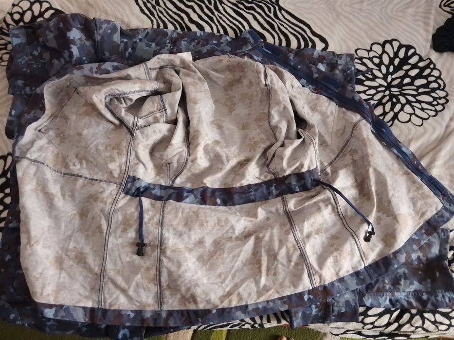 Costum combat marina