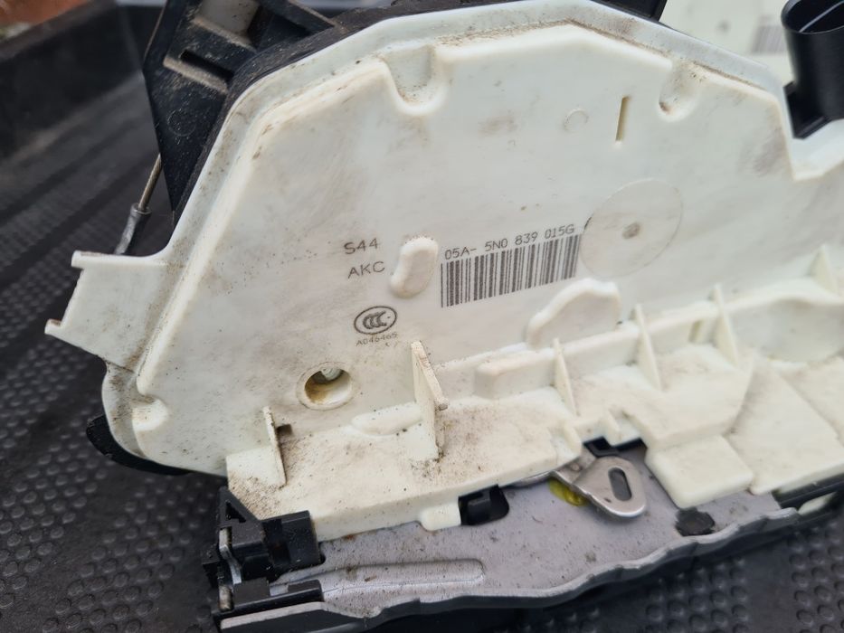 Broasca usa Passat CC/Incuietoare Passat CC