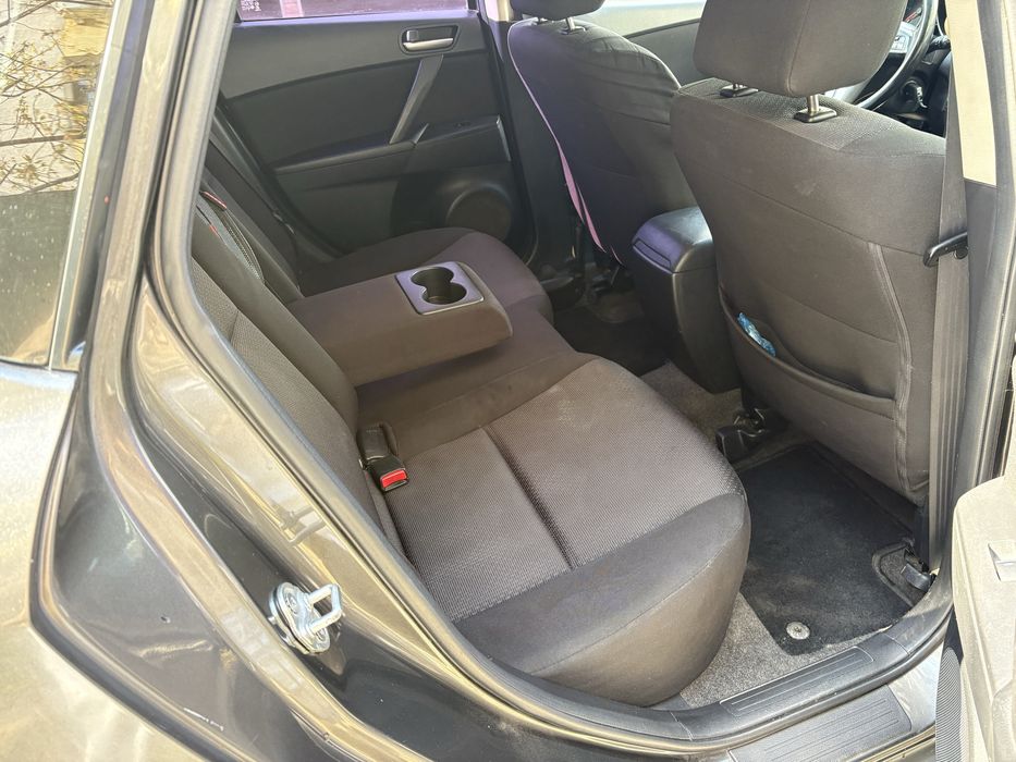 MAZDA 3 2011 — imagine 5