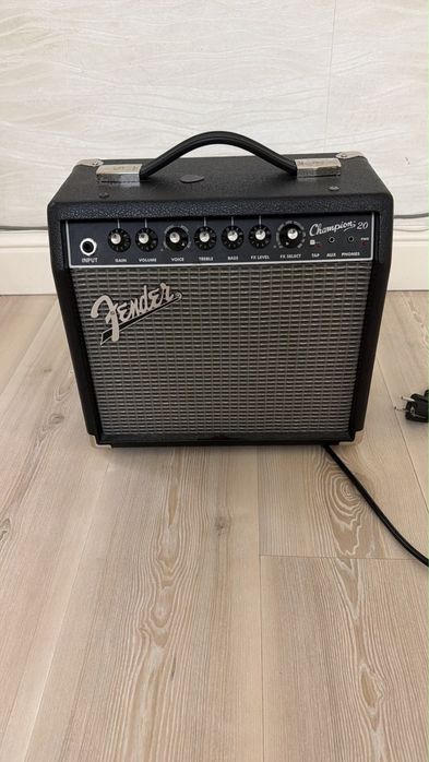 Электрогитара Fender Telecaster с комбоусилителем