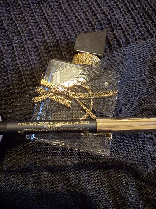 Creion negru de ochi YSL Dessin du Regard Waterproof