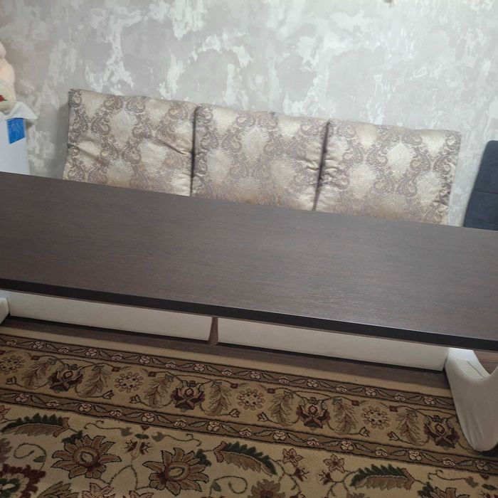 Продам диван с  столом