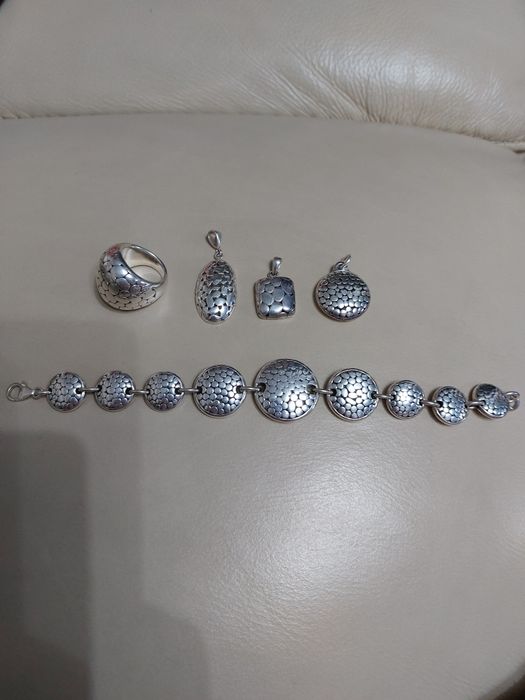 Vând set superb din argint 925