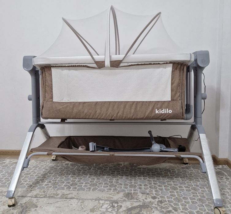 Продаётся кровать манеж