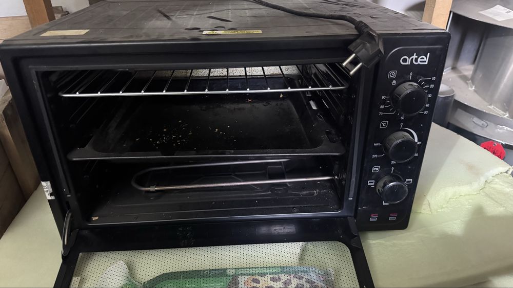 Продам духовку б/у электрическая
