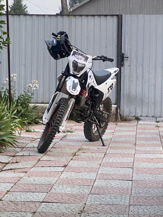 Продам эндруро 250сс,zonsen 172fmm