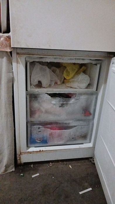 Холоделник INDEZIT