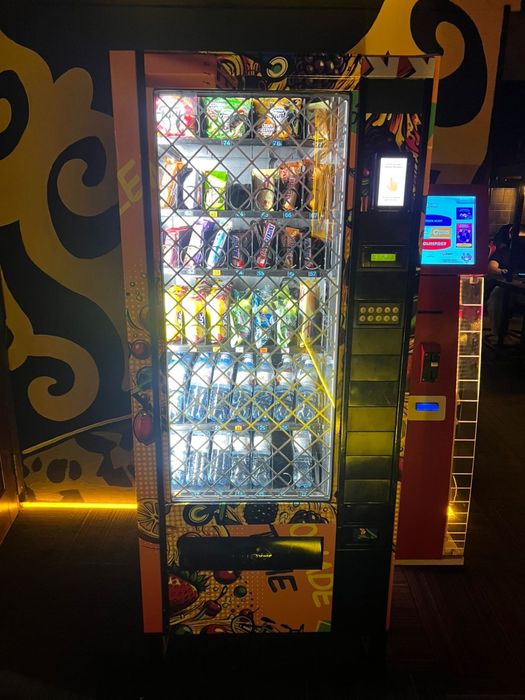 Вендинговый аппарат (снеки)