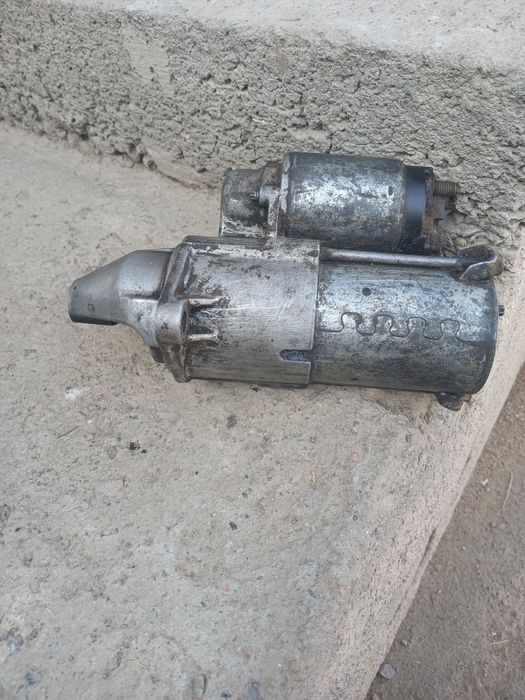 Продам стартер на галант