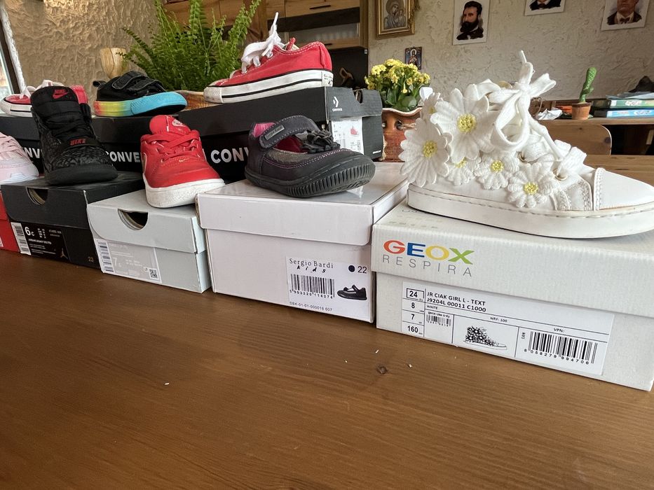 Детски маратонки и обувки