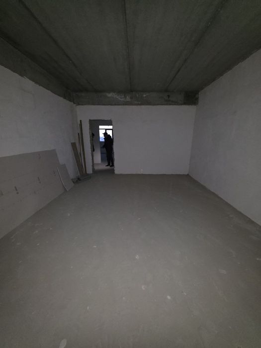 Срочно 2 хонали 77м2 квартира сотилади.