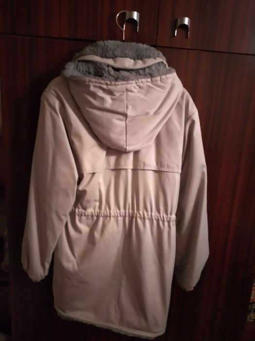 Детска шуба с качулка. Ватирана. Сива.