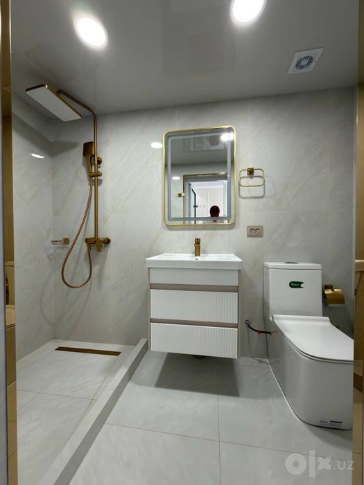 Hovli sotiladi 1,5 sorix 105.000