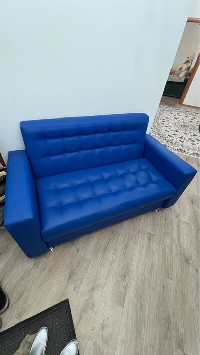 Диван б/у с поддоном