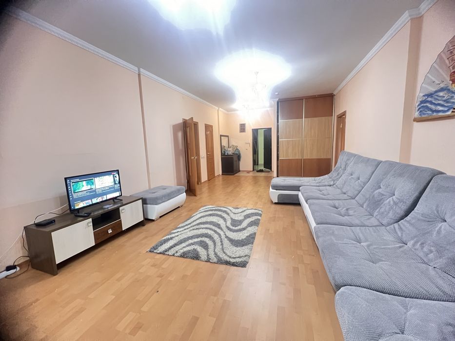 2хкомн тд Алмата Валиханова Иманова Иманбаева Республика 7континент