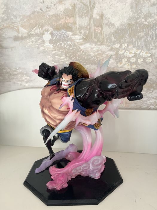 Луффи аниме фигурка