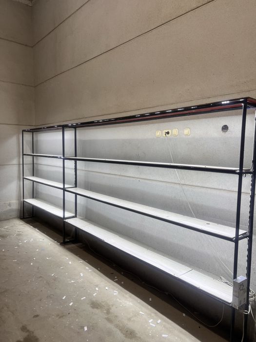 Stelaj metaldan holati yangi qarshi shahrida turipti