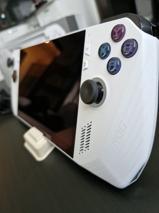 Asus Rog Ally z1 Extreme