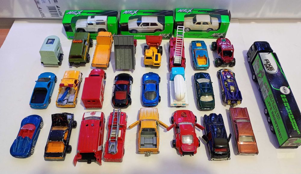 Метални колички Hot Wheels Matchbox Хот Уилс Мачбокс Welly Maisto