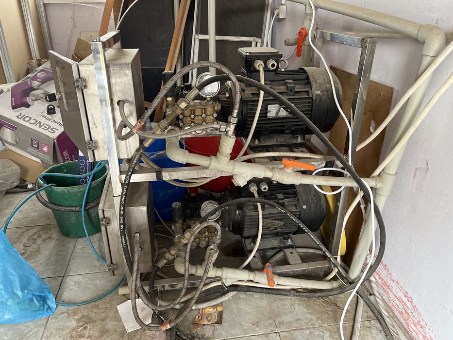 Продаеться мойка аппарат в хорошом состояние