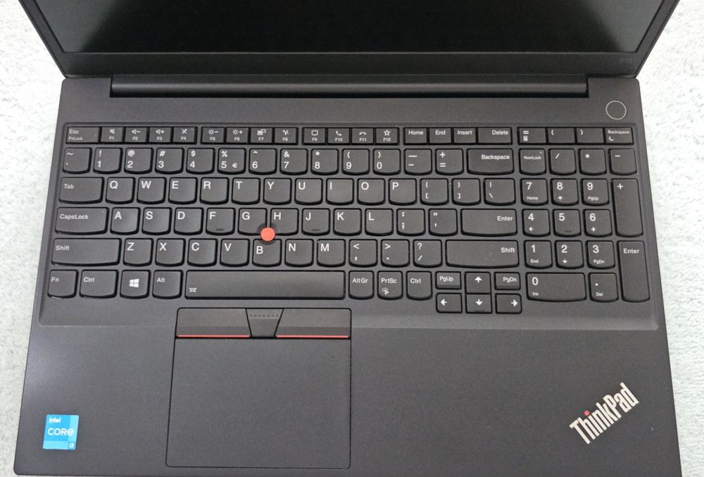 ThinkPad E15 Gen2  I3
