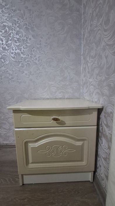 Срочно продам спальный гарнитур