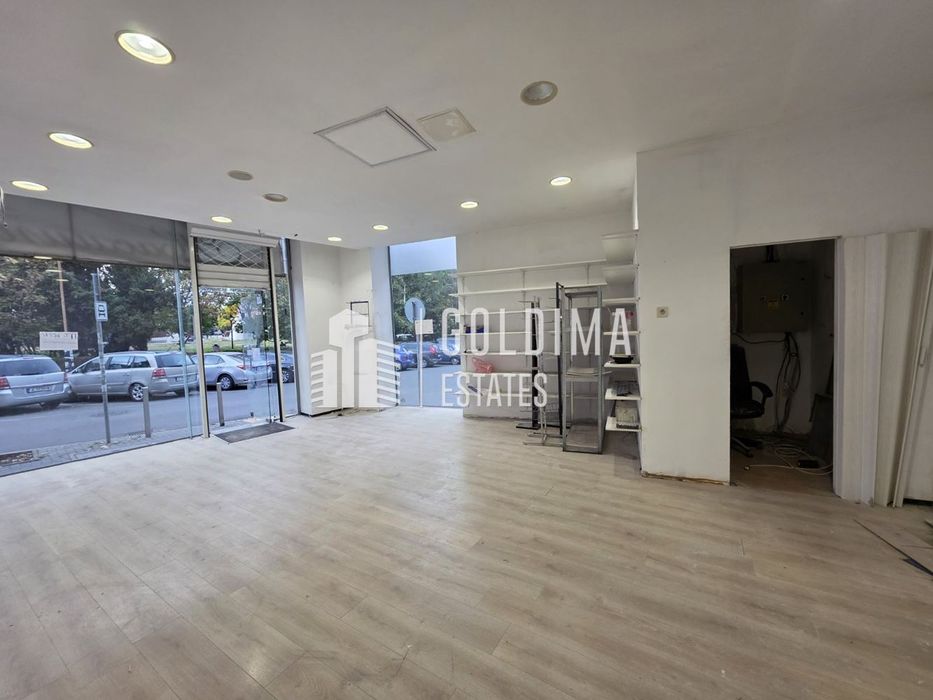 Дава се под наем Магазин в Бургас, Център - 57 кв.м за 1400 € - Снимка #1
