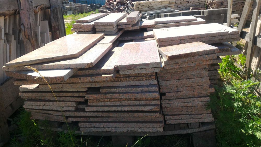 Бой плитки гранита Б/У