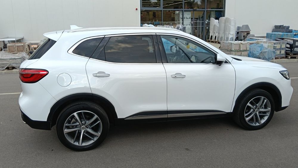 MG EHS Plug in hybrid 2022 37000km