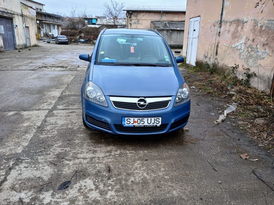 Opel zafira nou