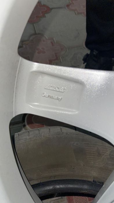 Диски вместе шинами