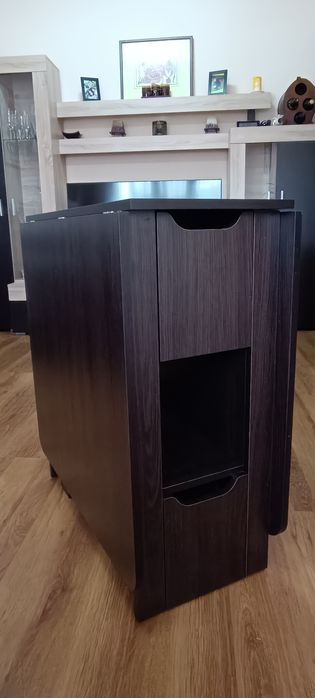 Сгъваема трапезна маса