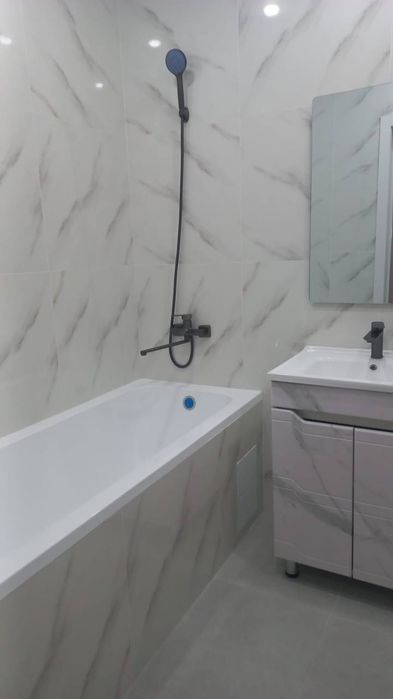 Караганда Политех сдам 2КОМН КВАРТИРУ