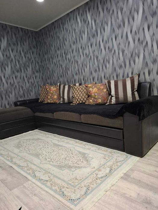 Диван в б/у в хорошем состоянии