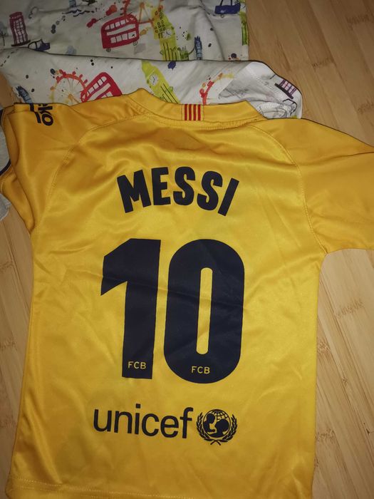 Ризка и блуза Майорал, шорти 4-5г